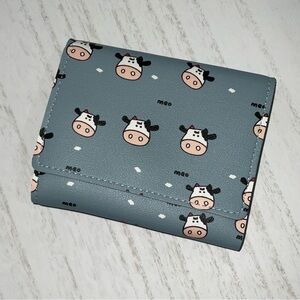 Cow Print Tri-Fold wallet women’s‎